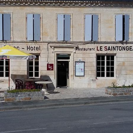 Le Saintongeais Hotel Berneuil  Buitenkant foto